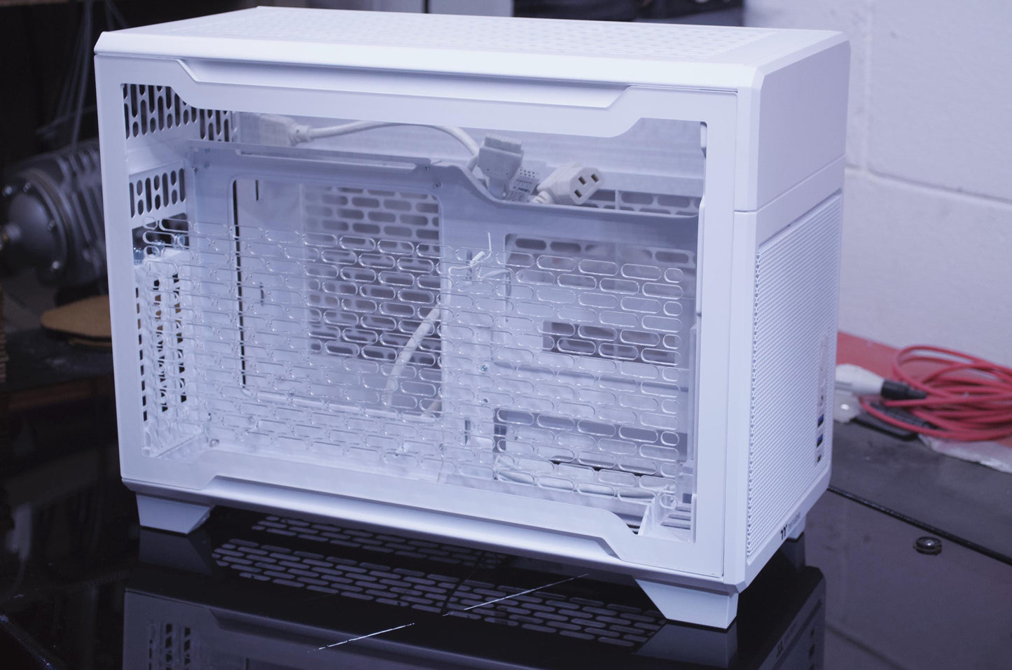 Thermaltake TR100 Custom Vented Side Panel